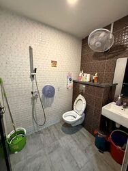 Macpherson Road (D13), Retail #513713121